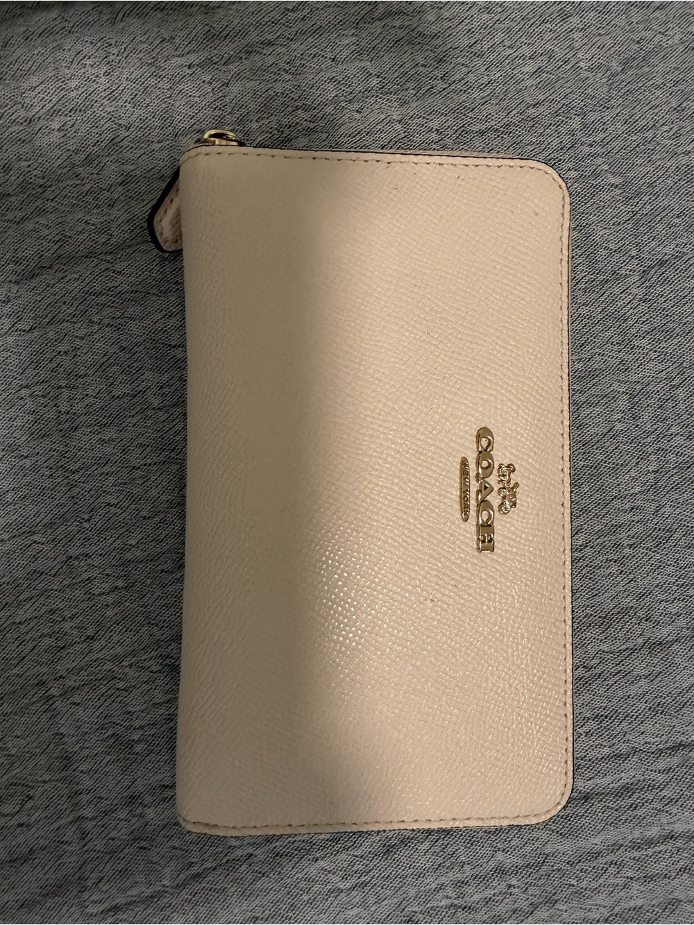 Coach Zip-Around Wallet in Soft Cream with Gold Hardware
